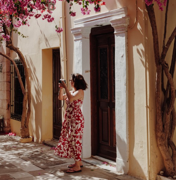 ΝΕΕΣ ΑΦΙΞΕΙΣ