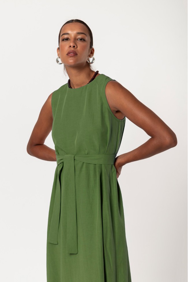 LONG SLEEVED DRESS,