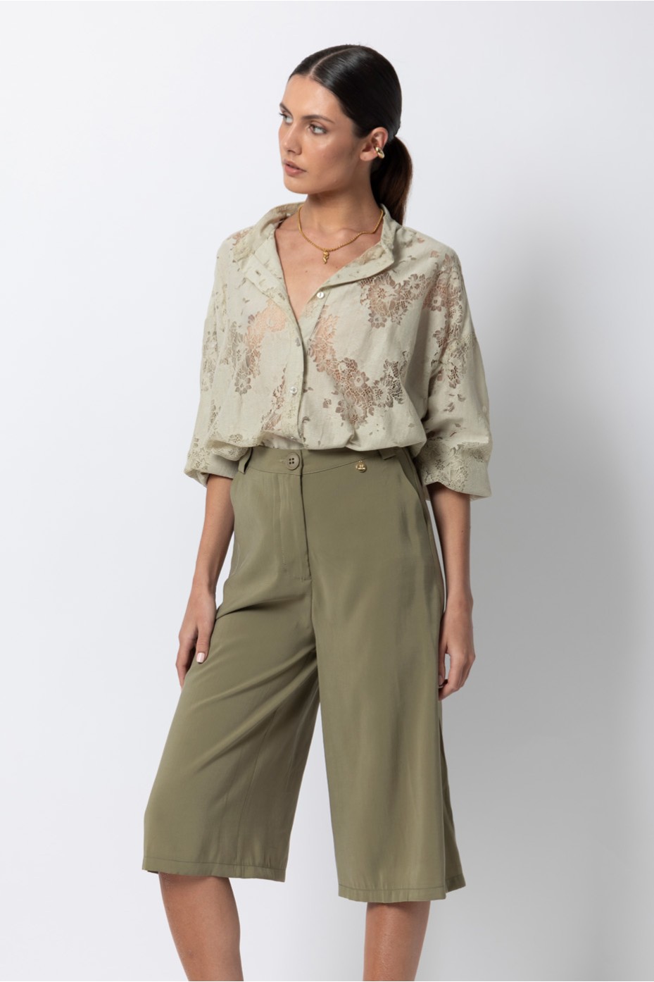 CROP PANTS WITH ELASTIC BACK