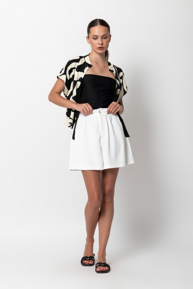 SHORTS WITH RUFFLES