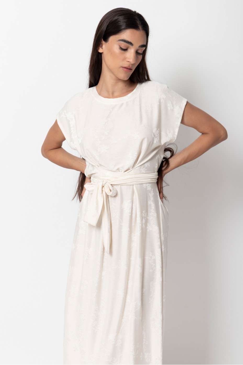 LONG SLEEVE DRESS WITH BELT