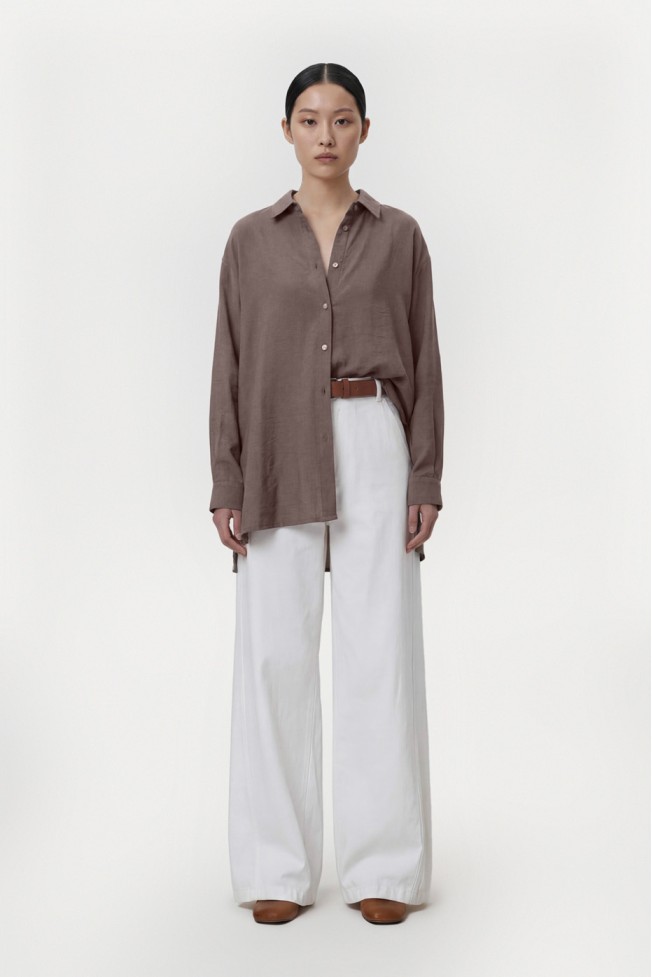 ΠΟΥΚΑΜΙΣΟ OVERSIZED ΜΕ ΠΙΣΩ ΠΙΕΤΑ