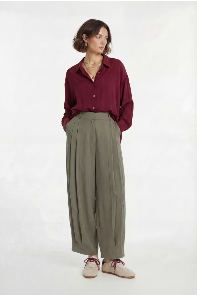 OVERSIZED SHIRT WITH BACK PLEAT