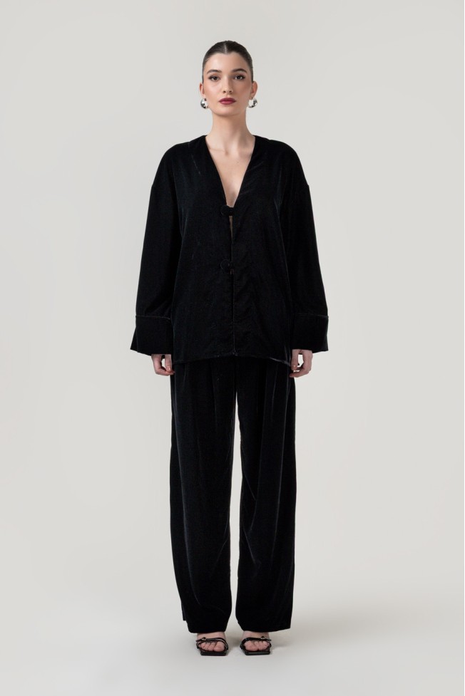 ΜΠΛΟΥΖΑ ΒΕΛΟΥΔΙΝΗ OVERSIZED ΜΕ ΚΟΥΜΠΙΑ