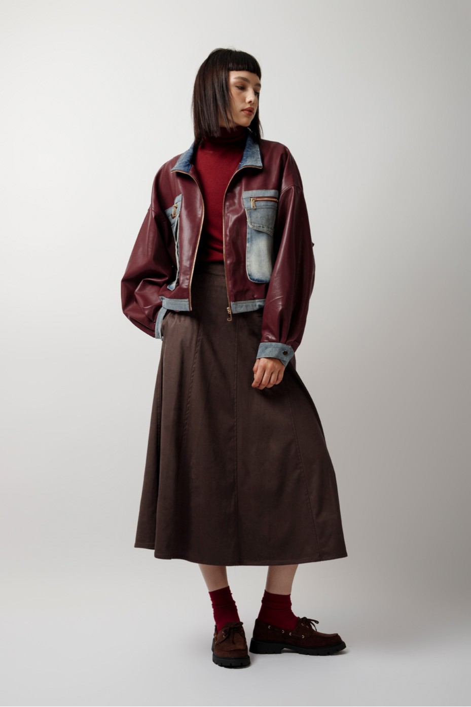 MIDI SUEDE SKIRT WITH SEAMS