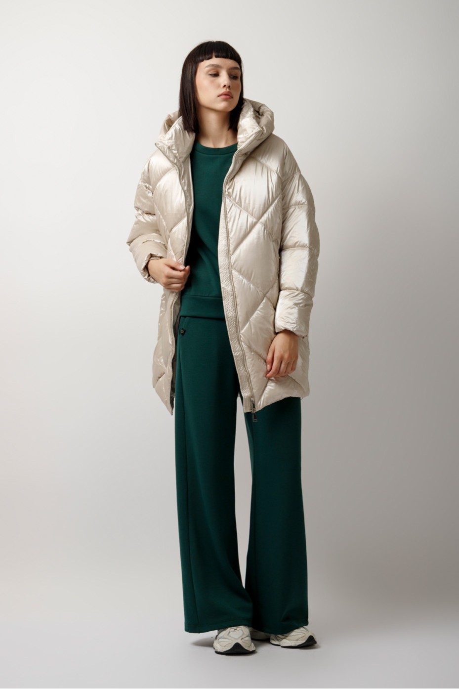 SWEATSHIRT AND JOGGERS SET