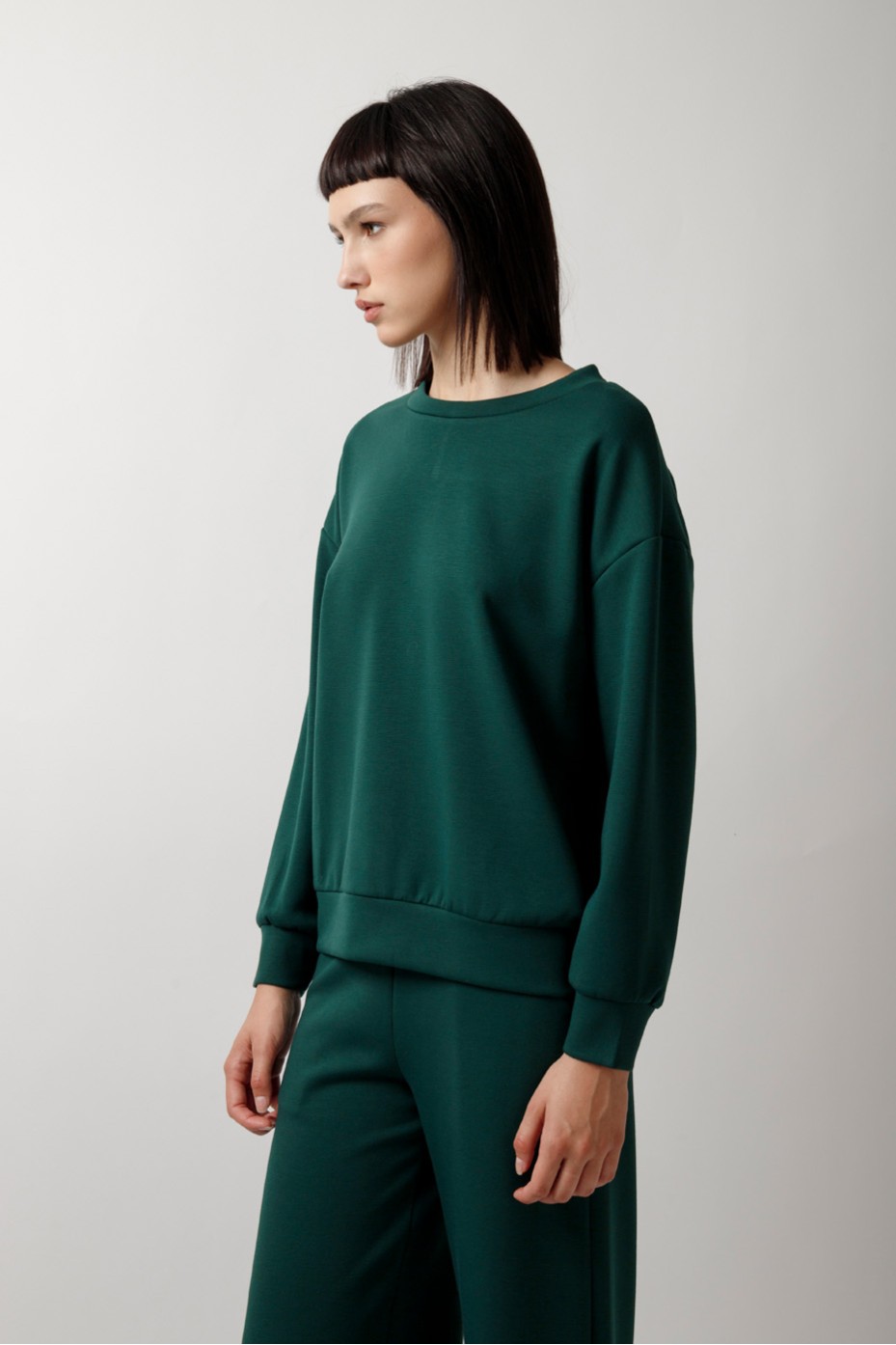 SWEATSHIRT AND JOGGERS SET