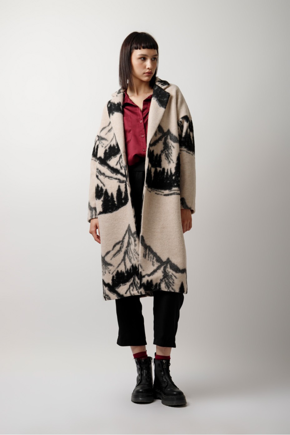 OVERSIZED PRINTED COAT