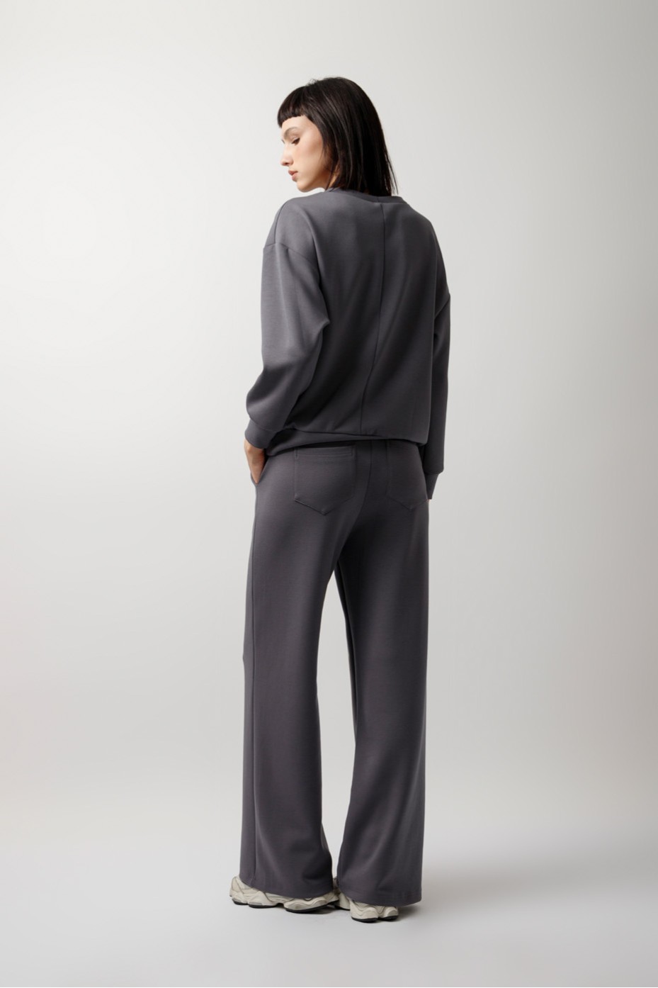 SWEATSHIRT AND JOGGERS SET