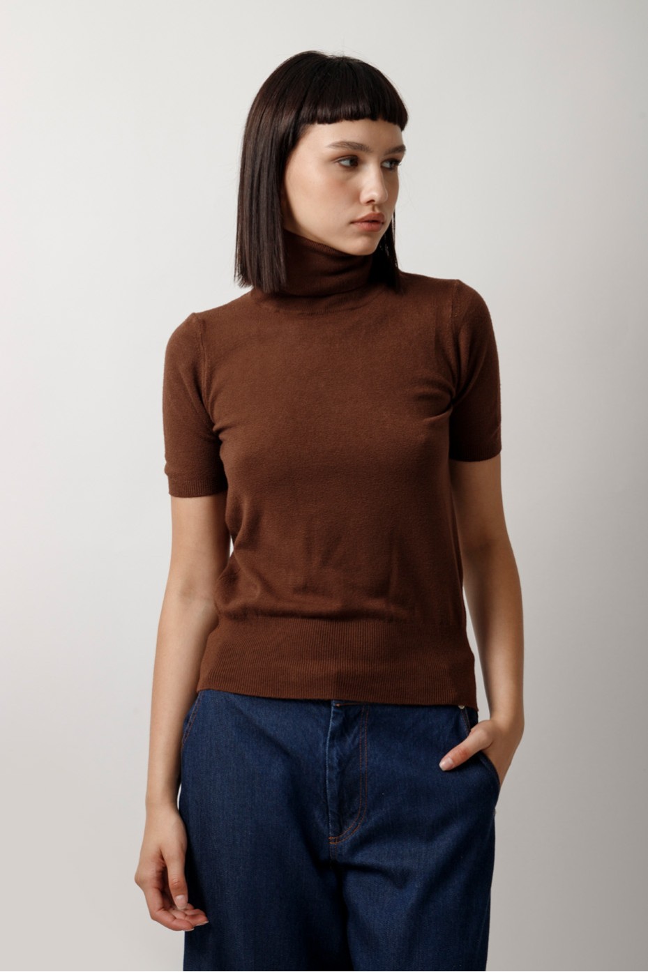 KNITTED BLOUSE WITH HALTER