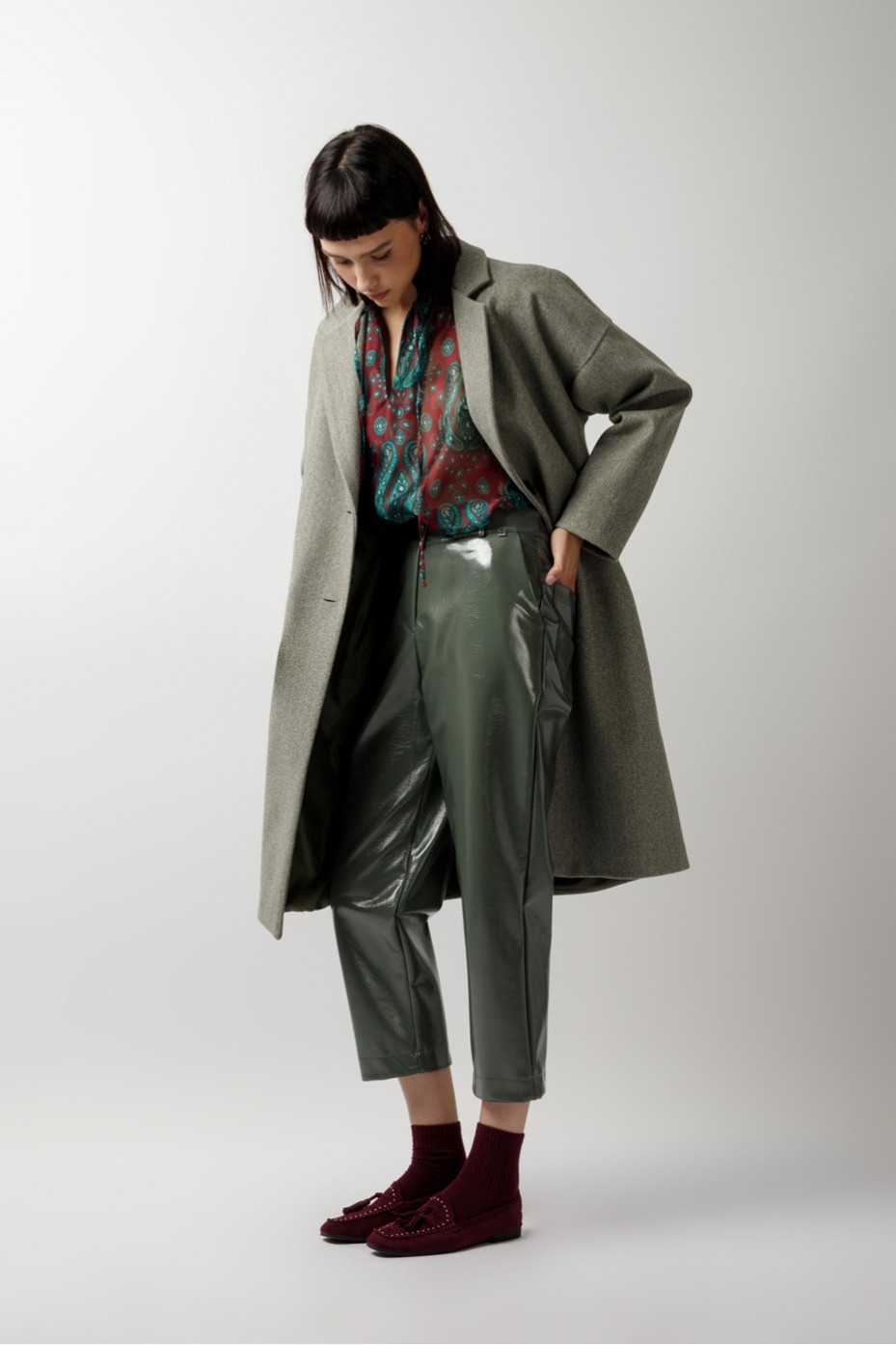 ECO LEATHER CROP PANTS