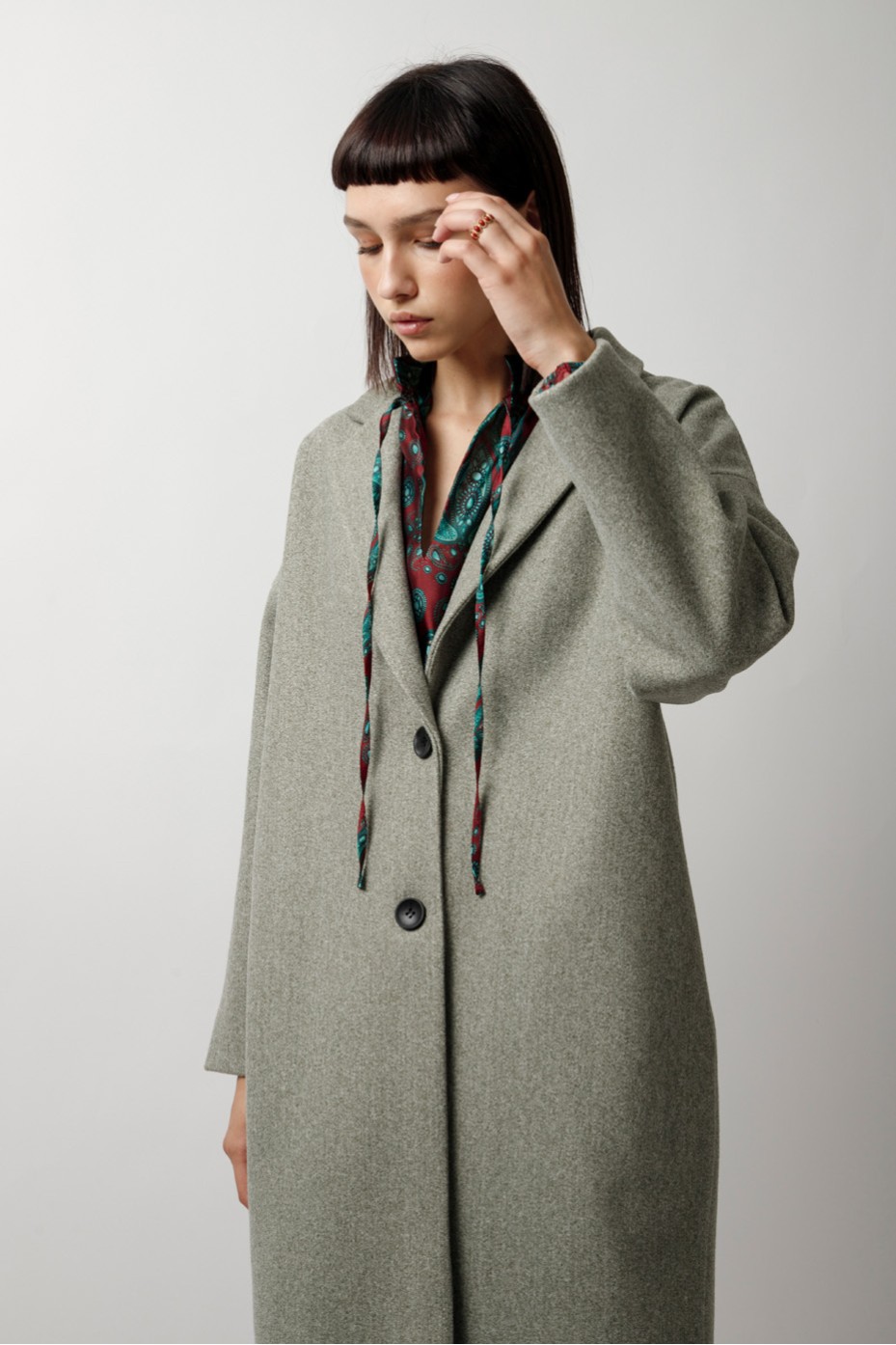 OVERSIZED MONOCHROME COAT
