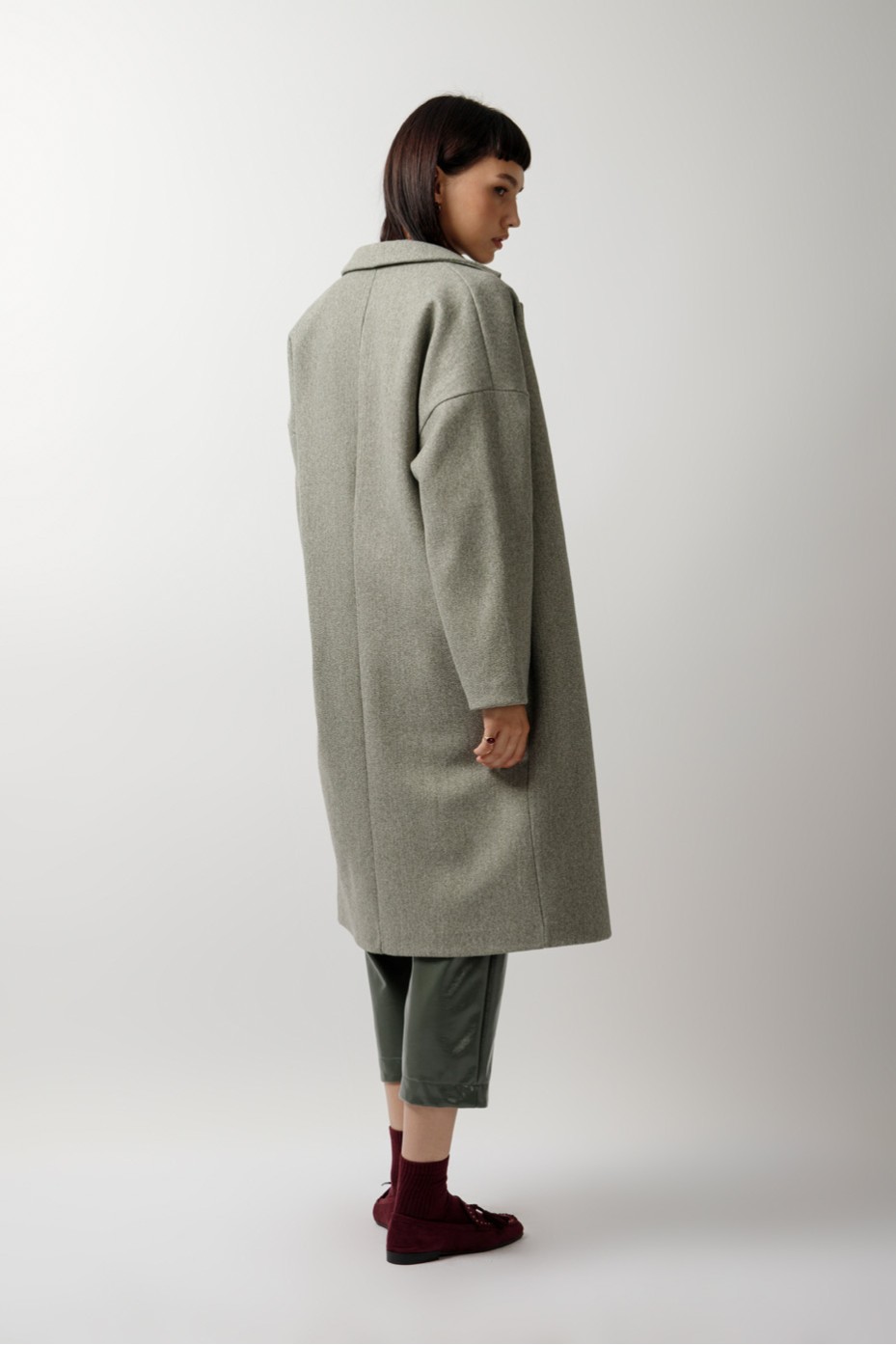 OVERSIZED MONOCHROME COAT