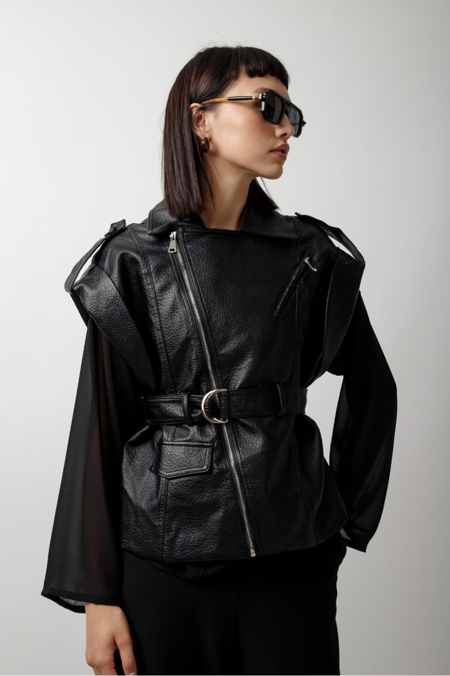 LEATHER VEST WITH BELT