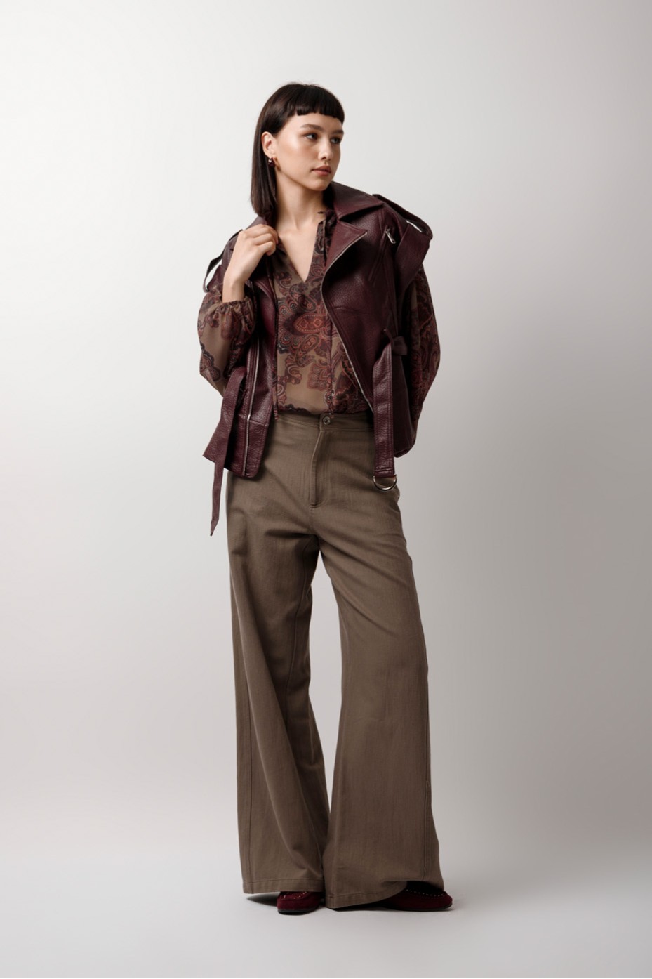 LEATHER VEST WITH BELT
