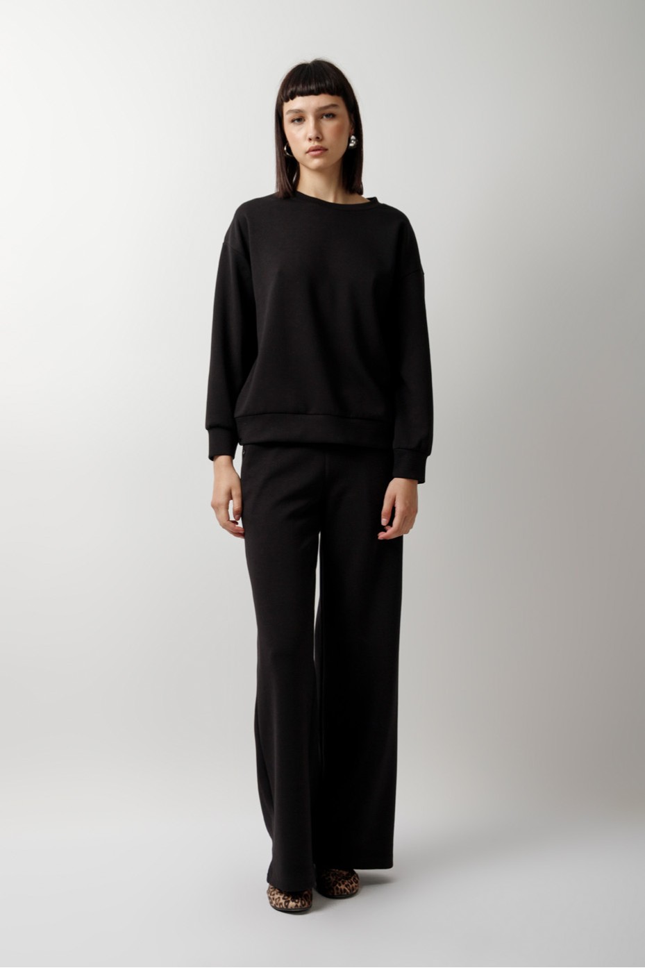 SWEATSHIRT AND JOGGERS SET