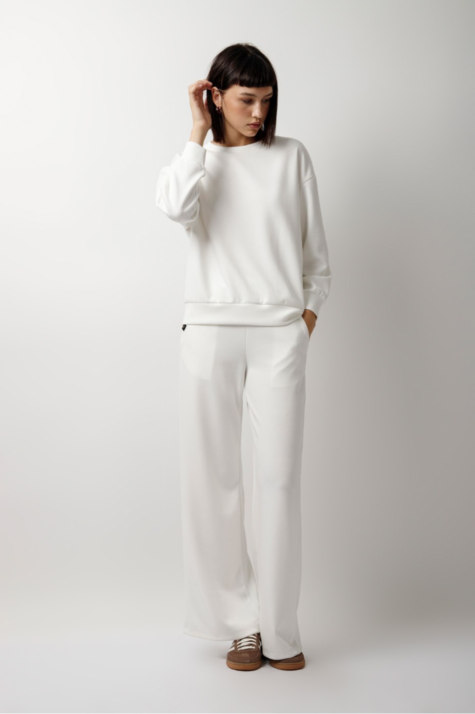SWEATSHIRT AND JOGGERS SET