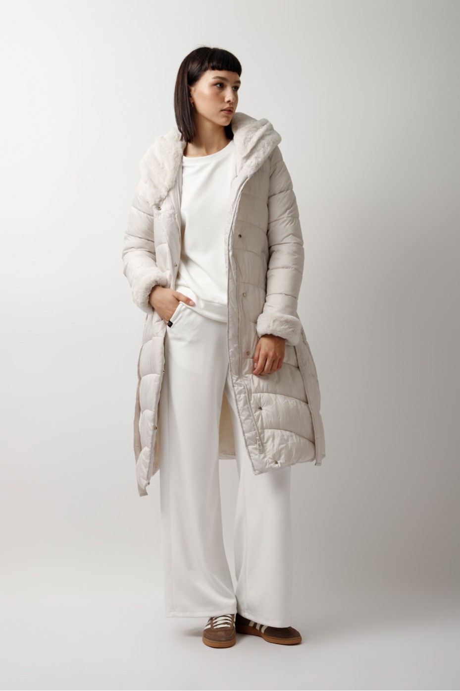 SWEATSHIRT AND JOGGERS SET