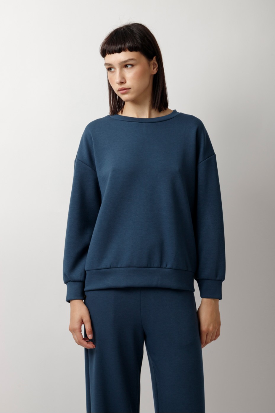 SWEATSHIRT AND JOGGERS SET