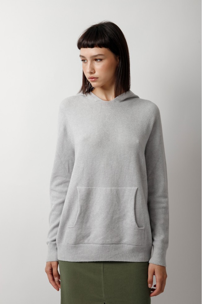 KNITTED HOODED SWEATSHIRT
