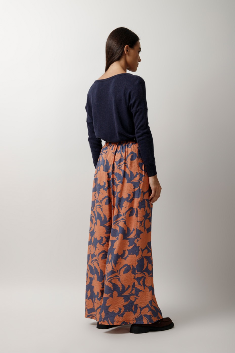 PRINTED PANTS WITH PLEATS