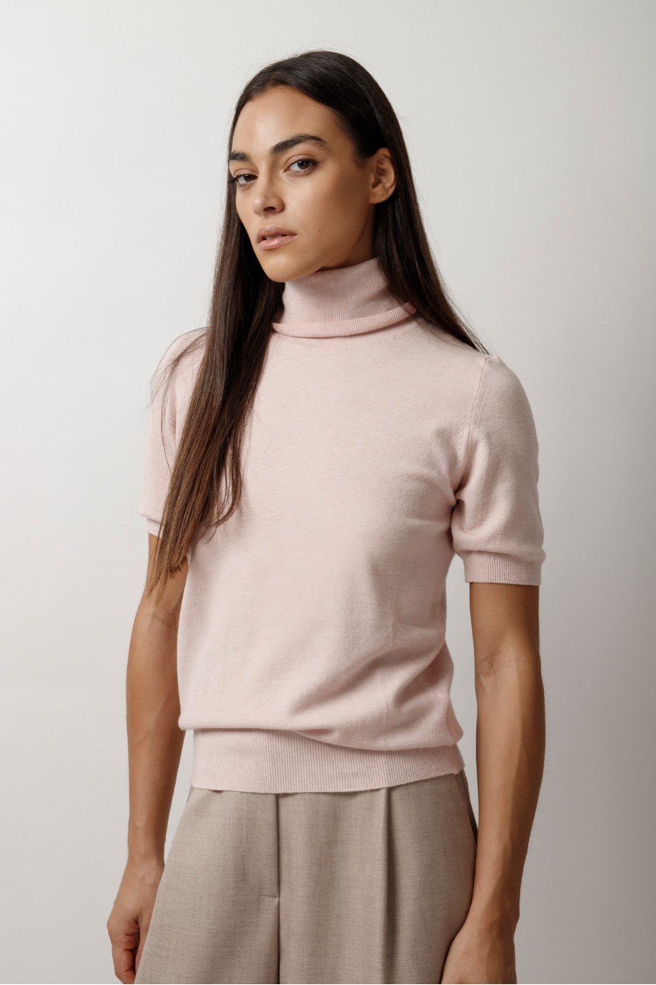 KNITTED BLOUSE WITH HALTER