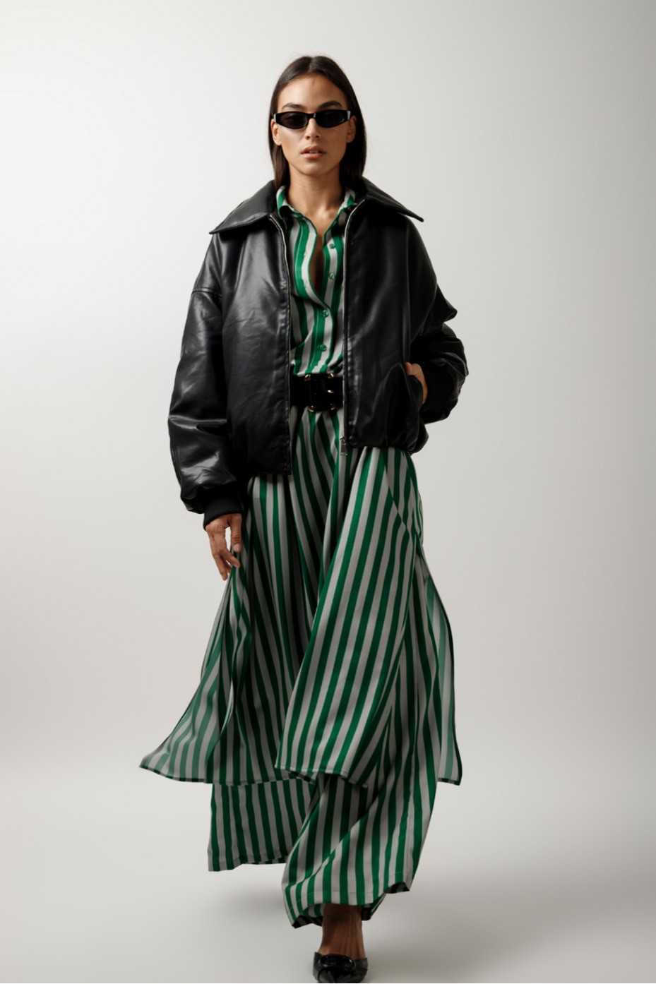 STRIPED DRESS WITH COLLAR AND SIDE SLIT