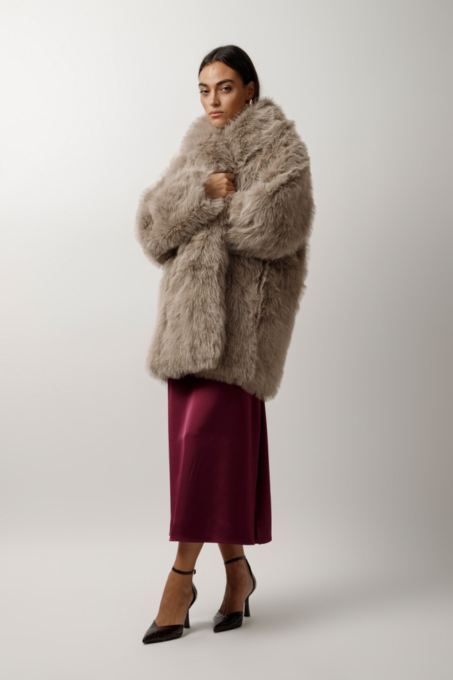 FUR COAT WITH COLLAR AND BELT