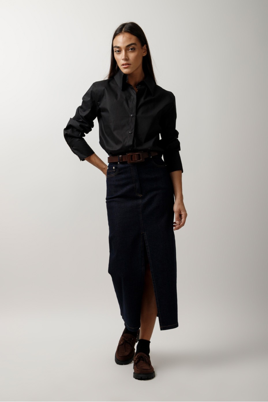 DENIM SKIRT WITH FRONT CUT