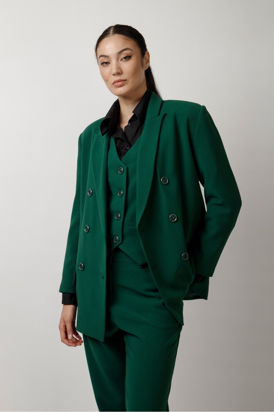 CROSS-BACK BLAZER
