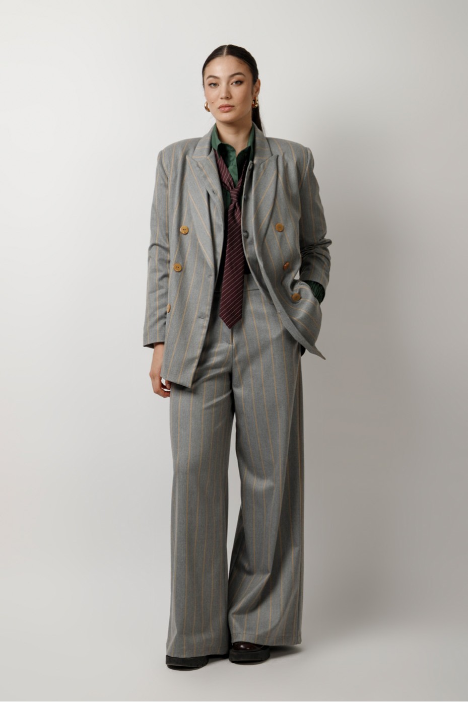 STRIPED CROSS-BACK BLAZER