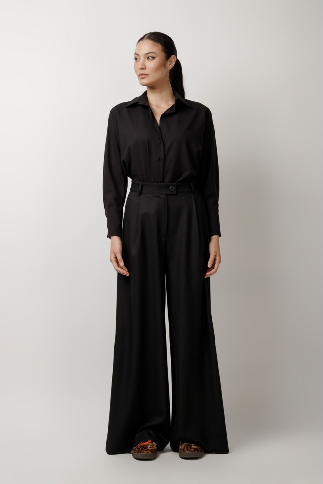 LONG SLEEVE SHIRT WITH BACK PLEAT