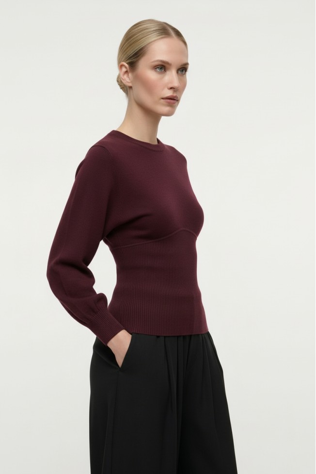 KNIT TOP WITH RIBBED HEM