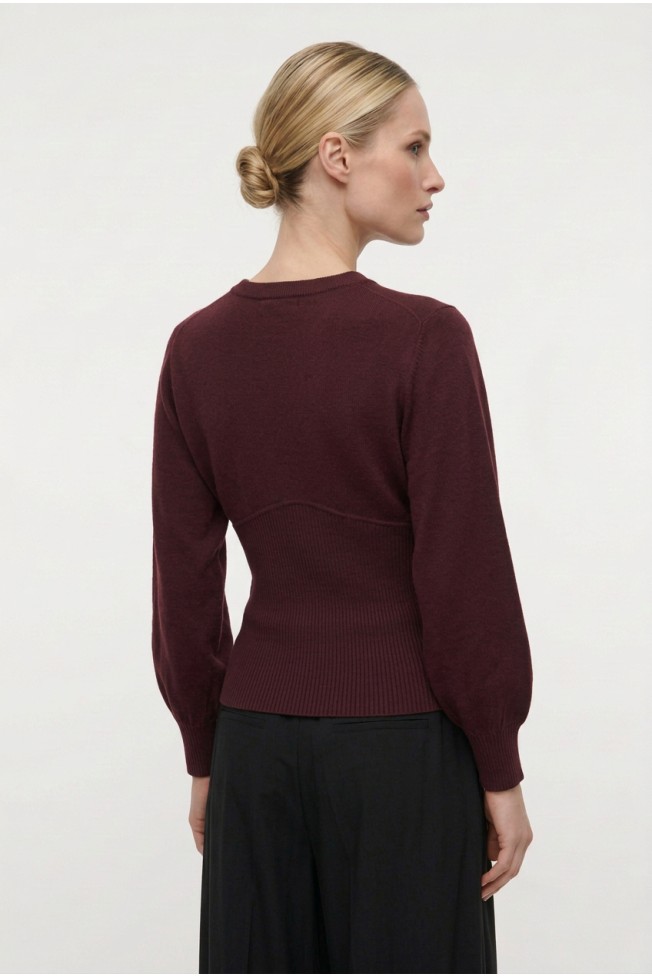 KNIT TOP WITH RIBBED HEM