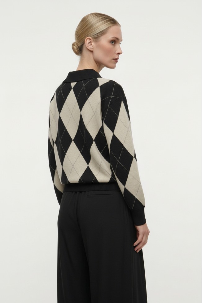 KNITTED BLOUSE WITH COLLAR