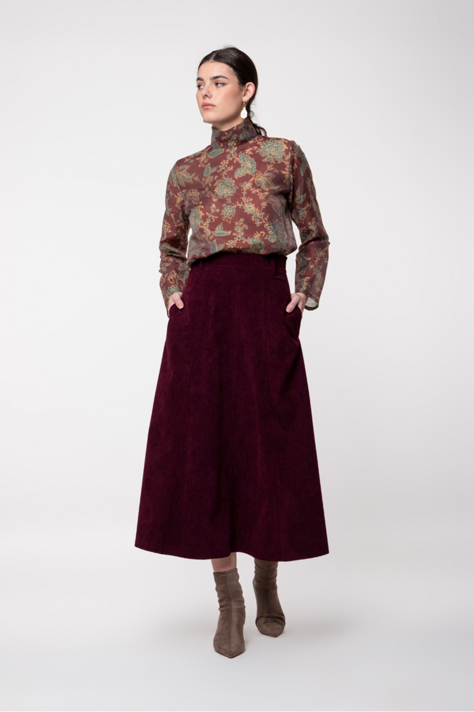 LONG CORDUROY SKIRT WITH SIDE POCKET