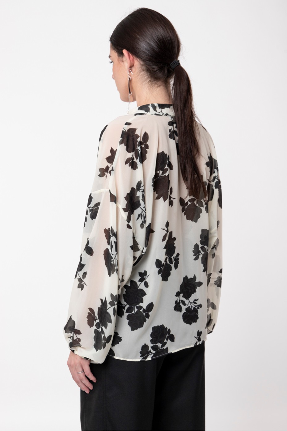 V PRINTED TOP