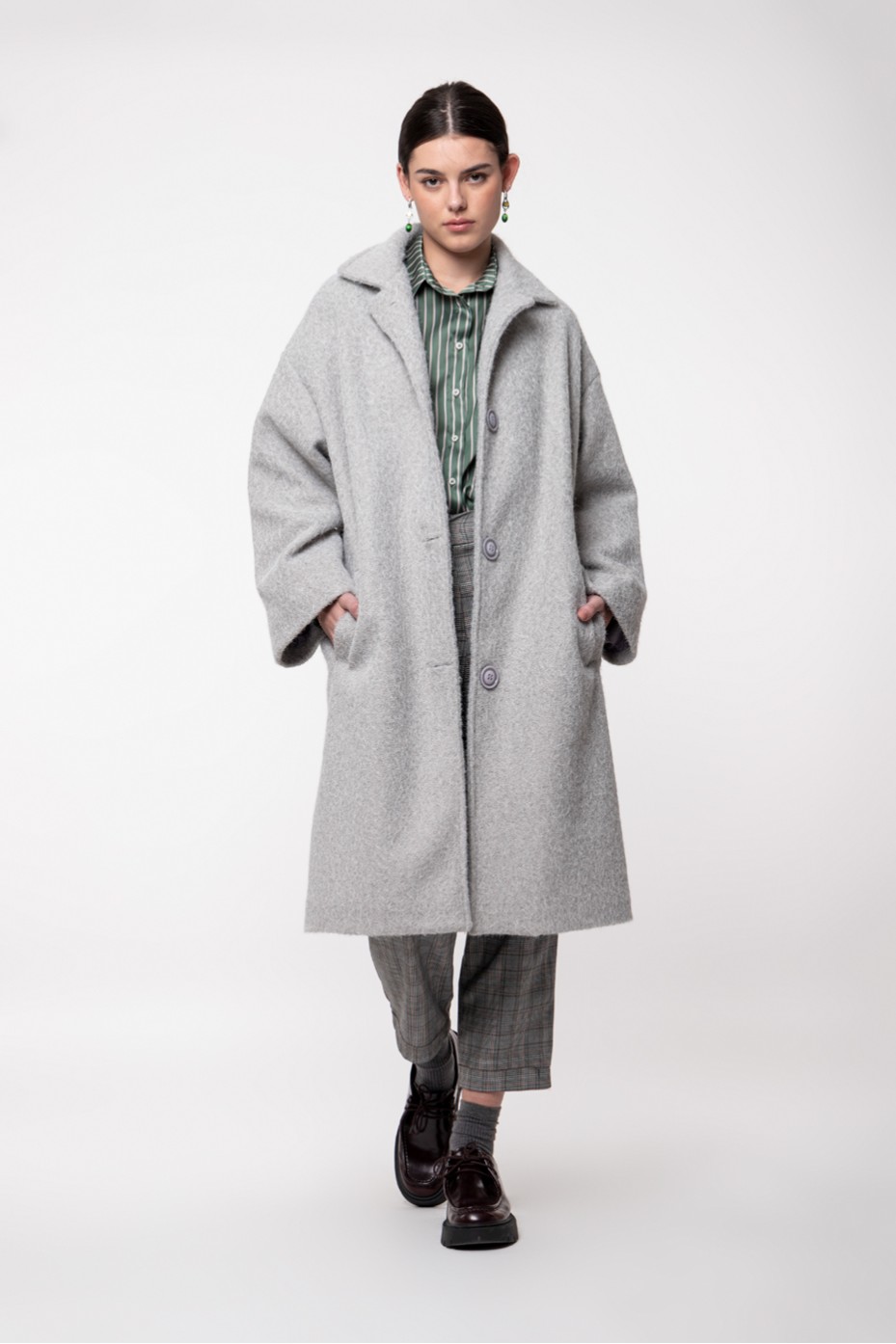 LONG COAT WITH WIDE SLEEVES