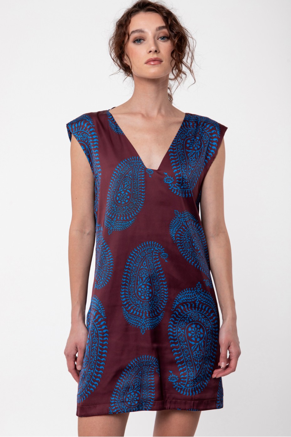 DRESS PRINTED WITH SHOULDER PADS