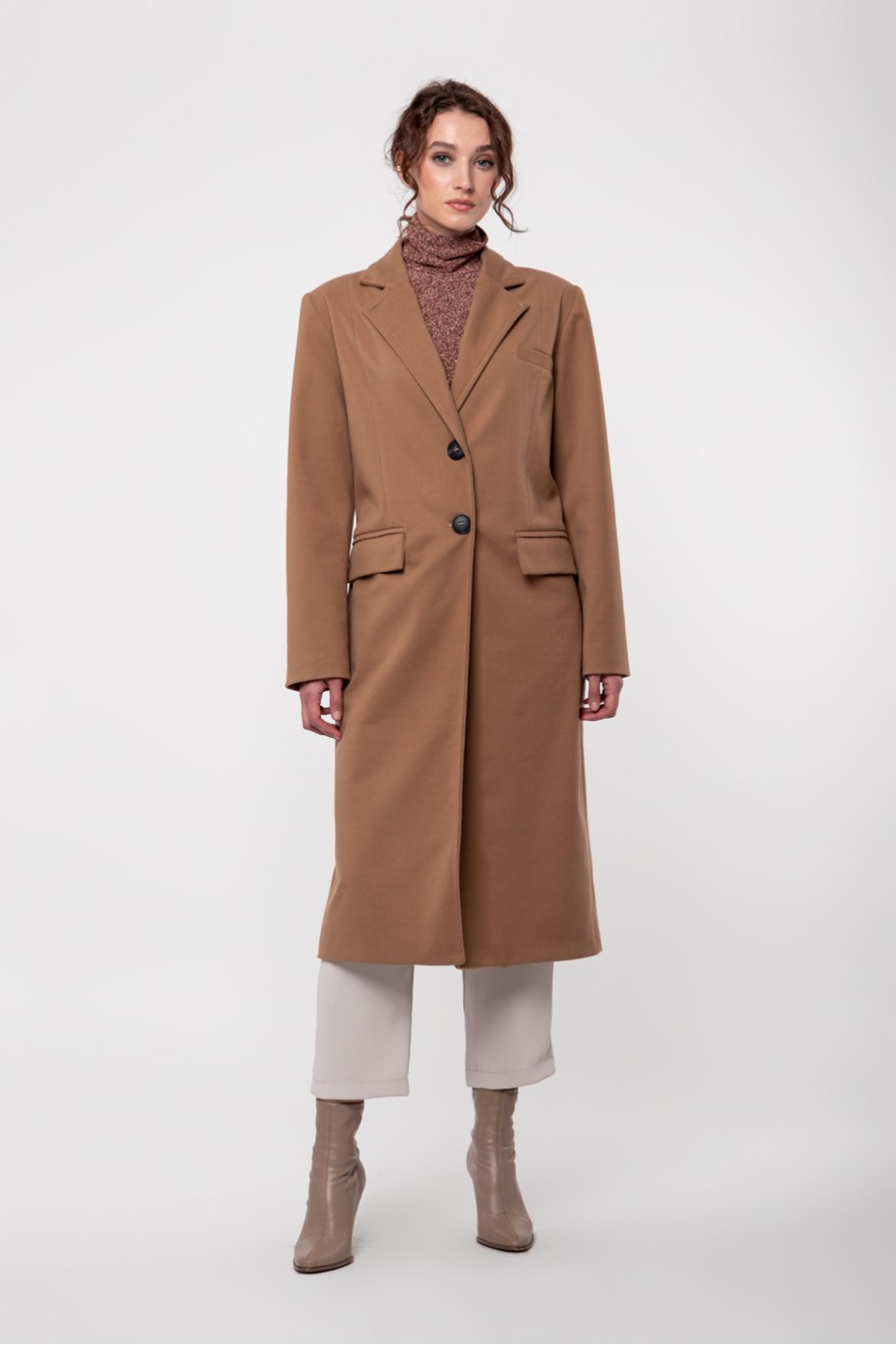 LONG FITTED COAT