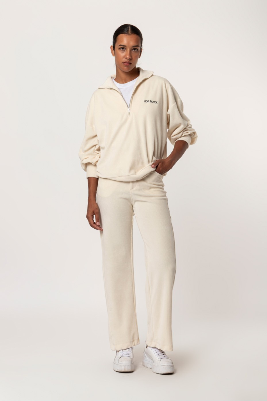 EMBROIDERED RIB PANTS