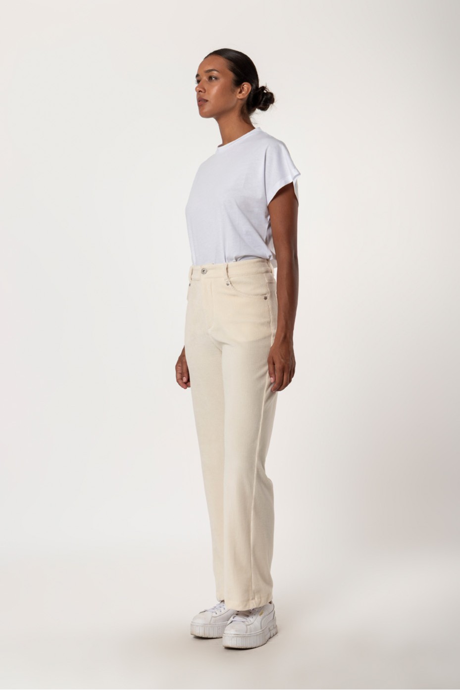 EMBROIDERED RIB PANTS