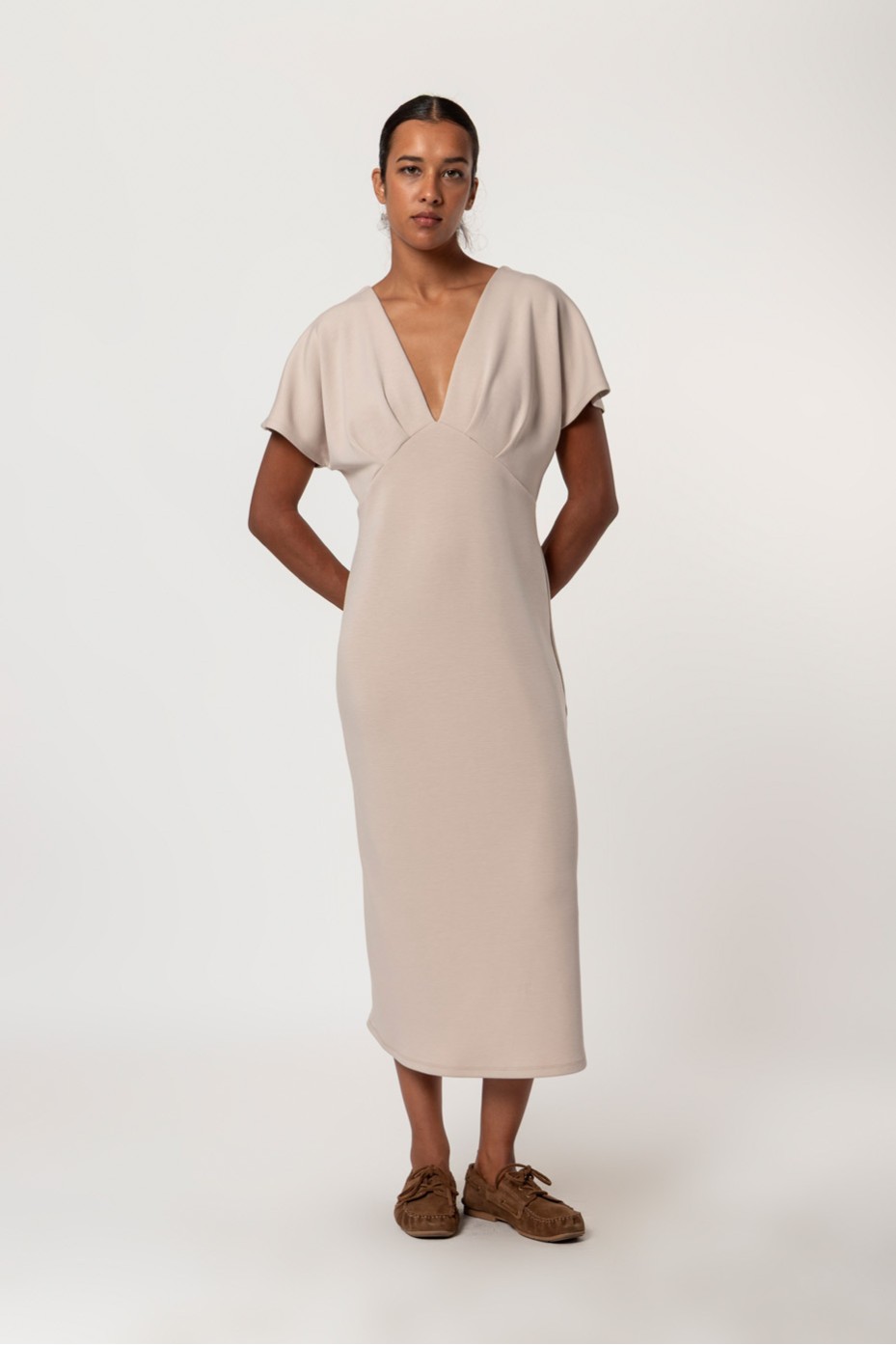 SHORT SLEEVE MIDI DRESS