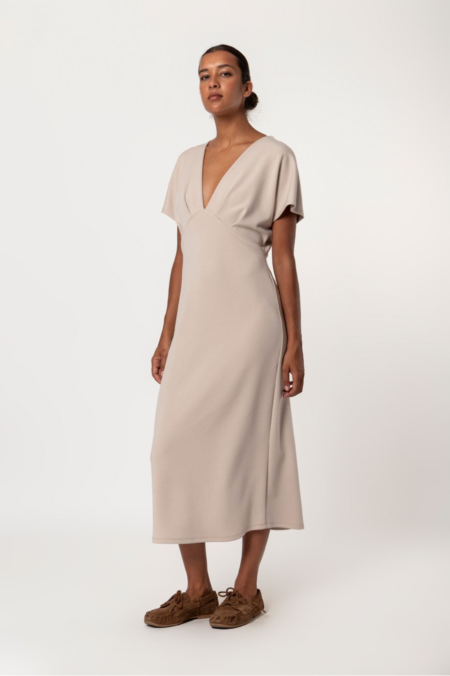 SHORT SLEEVE MIDI DRESS
