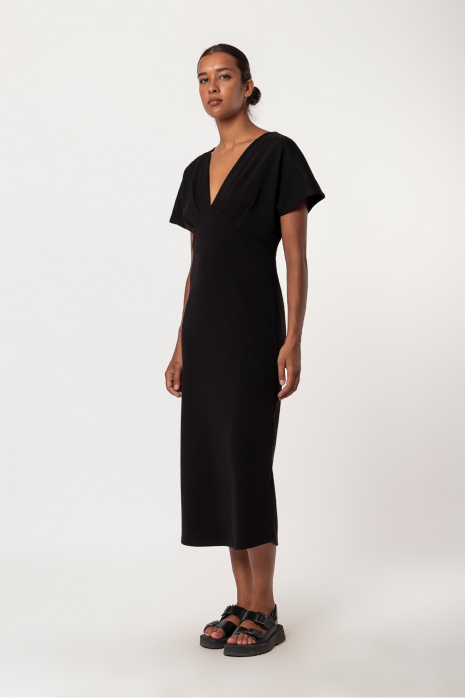 SHORT SLEEVE MIDI DRESS