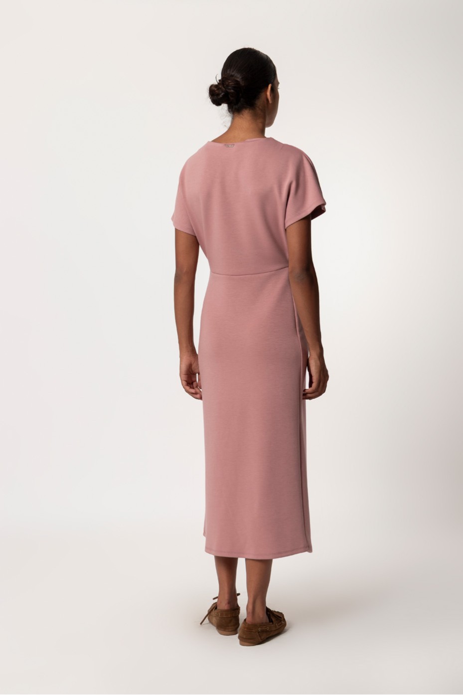SHORT SLEEVE MIDI DRESS