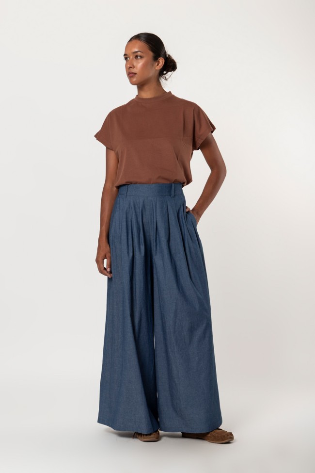 DENIM PANTS WITH PLEATS