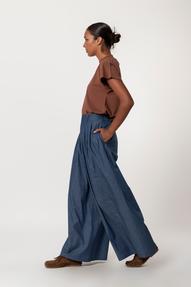 DENIM PANTS WITH PLEATS