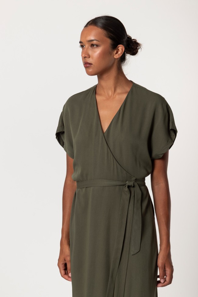 MIDI WRAP DRESS