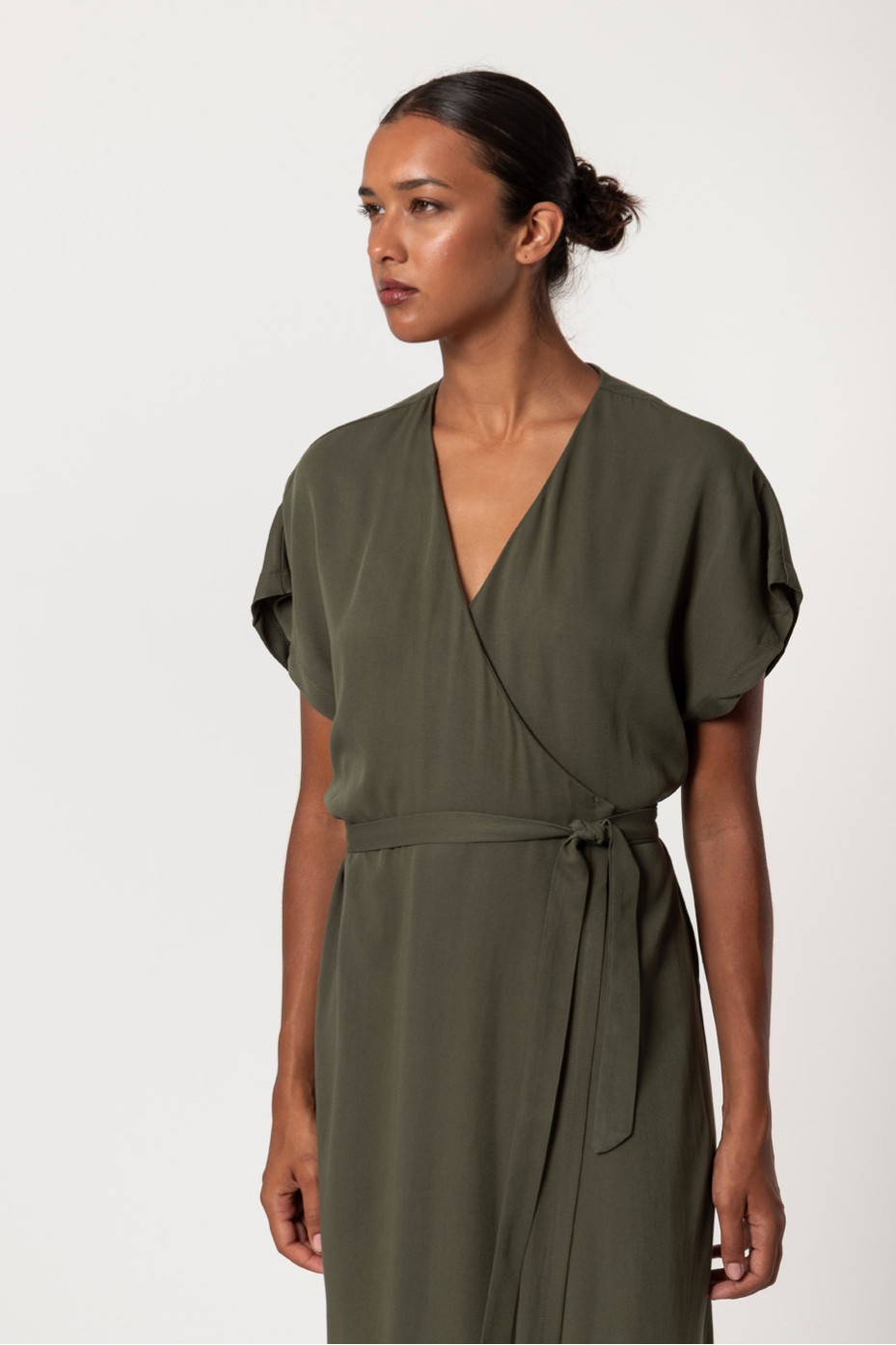 MIDI WRAP DRESS